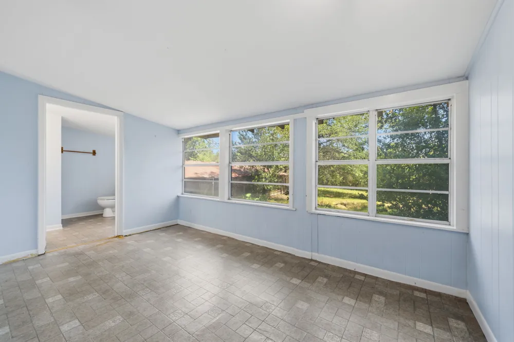 619 W Bell Avenue Rockdale, TX 76567