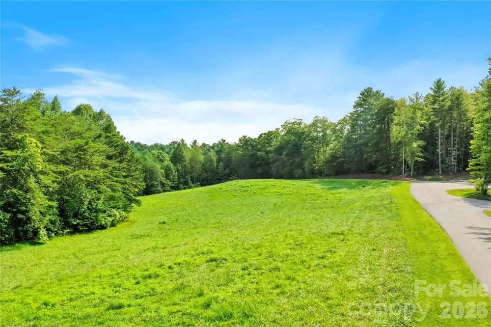 2093 Thoroughbred Way Lenoir, NC 28645