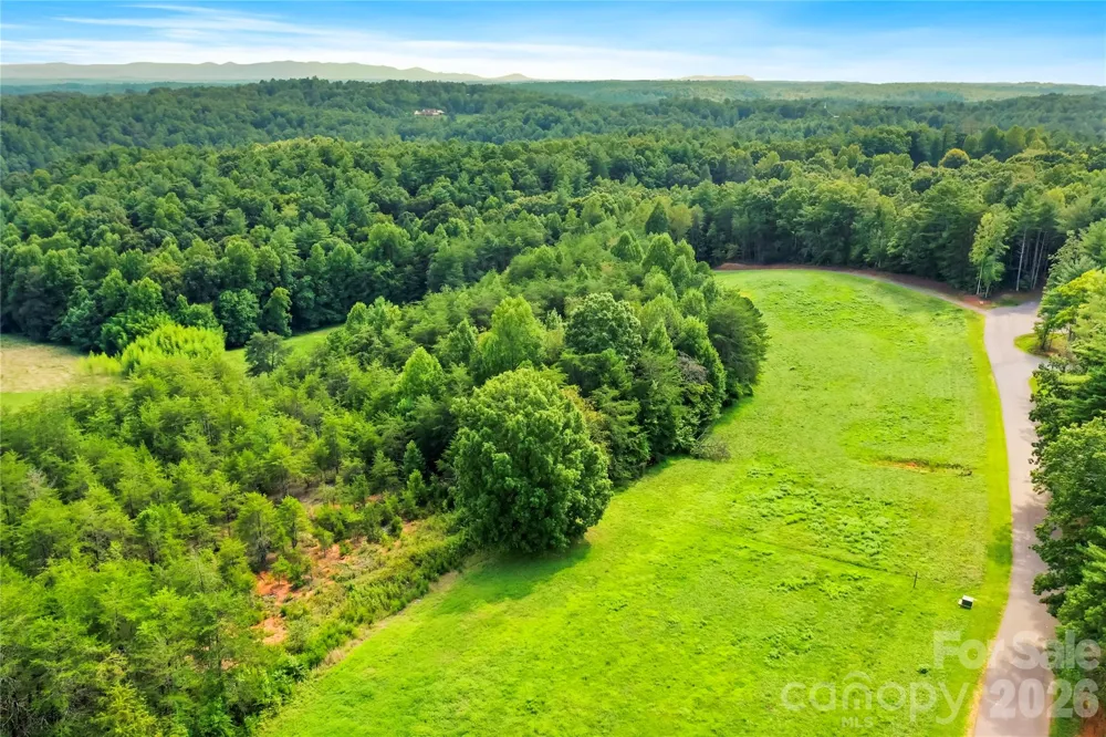 2093 Thoroughbred Way Lenoir, NC 28645