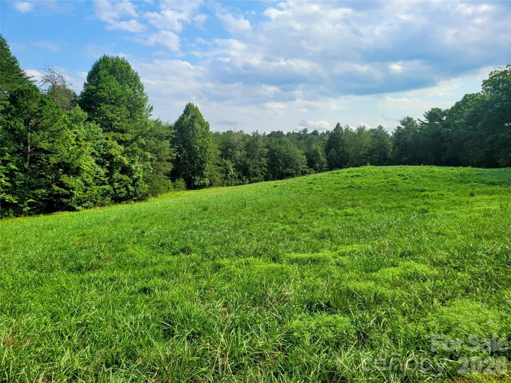 2093 Thoroughbred Way Lenoir, NC 28645