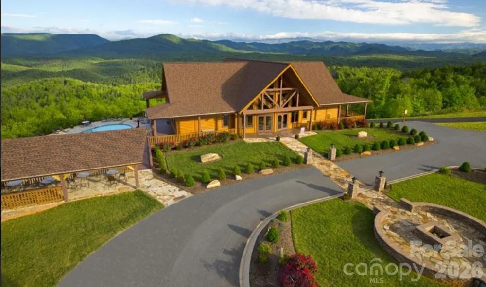 2093 Thoroughbred Way Lenoir, NC 28645
