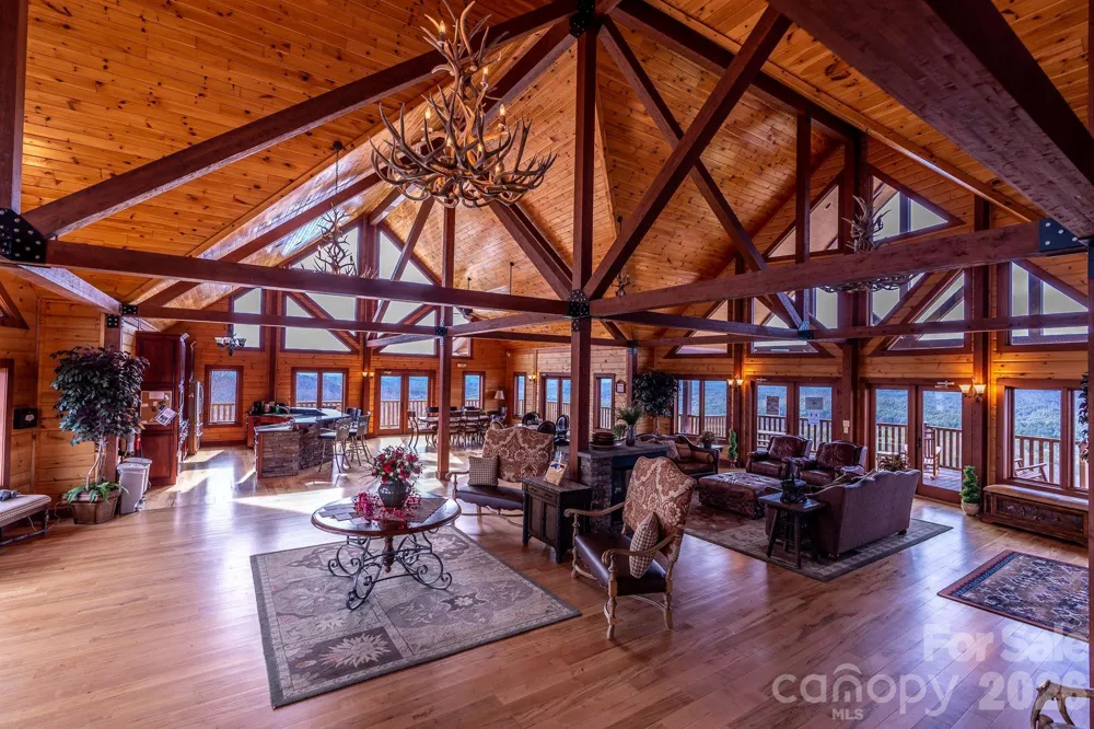 2093 Thoroughbred Way Lenoir, NC 28645