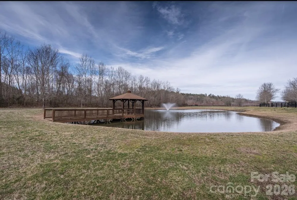 2093 Thoroughbred Way Lenoir, NC 28645