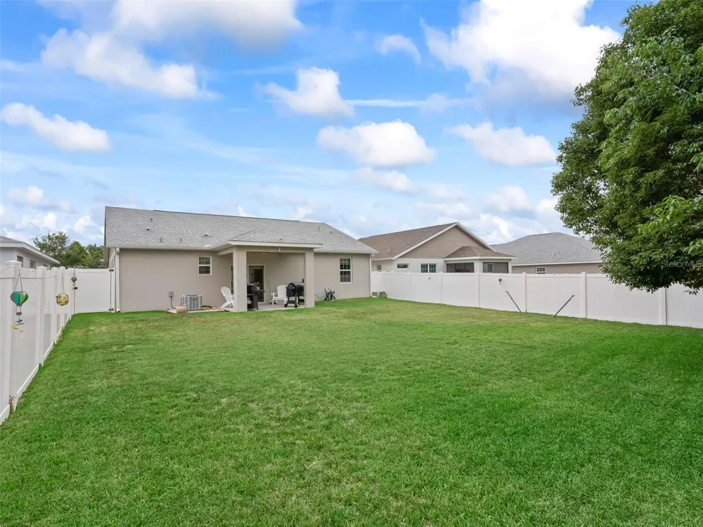 5015 NE 125TH LOOP Oxford, FL 34484