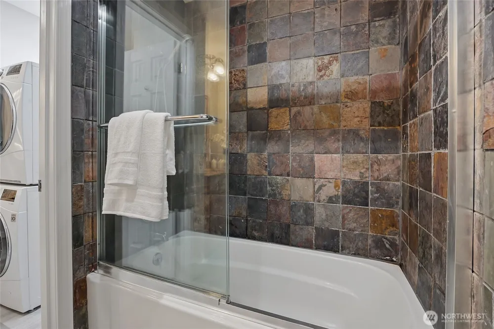 6356 138th Avenue NE #213 Redmond, WA 98052