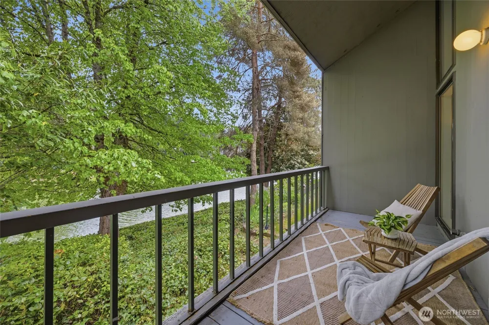 6356 138th Avenue NE #213 Redmond, WA 98052