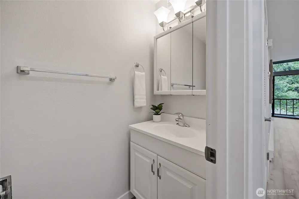 6356 138th Avenue NE #213 Redmond, WA 98052