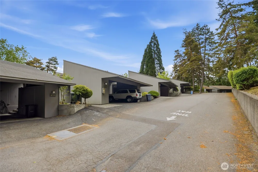 6356 138th Avenue NE #213 Redmond, WA 98052