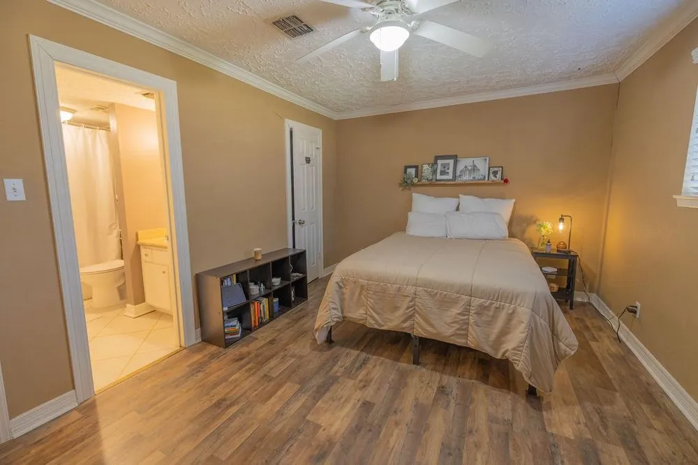 11918 Dorrance Lane Meadows Place, TX 77477
