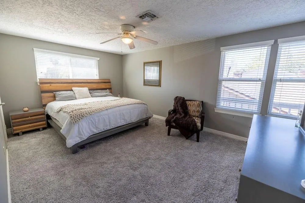 11918 Dorrance Lane Meadows Place, TX 77477