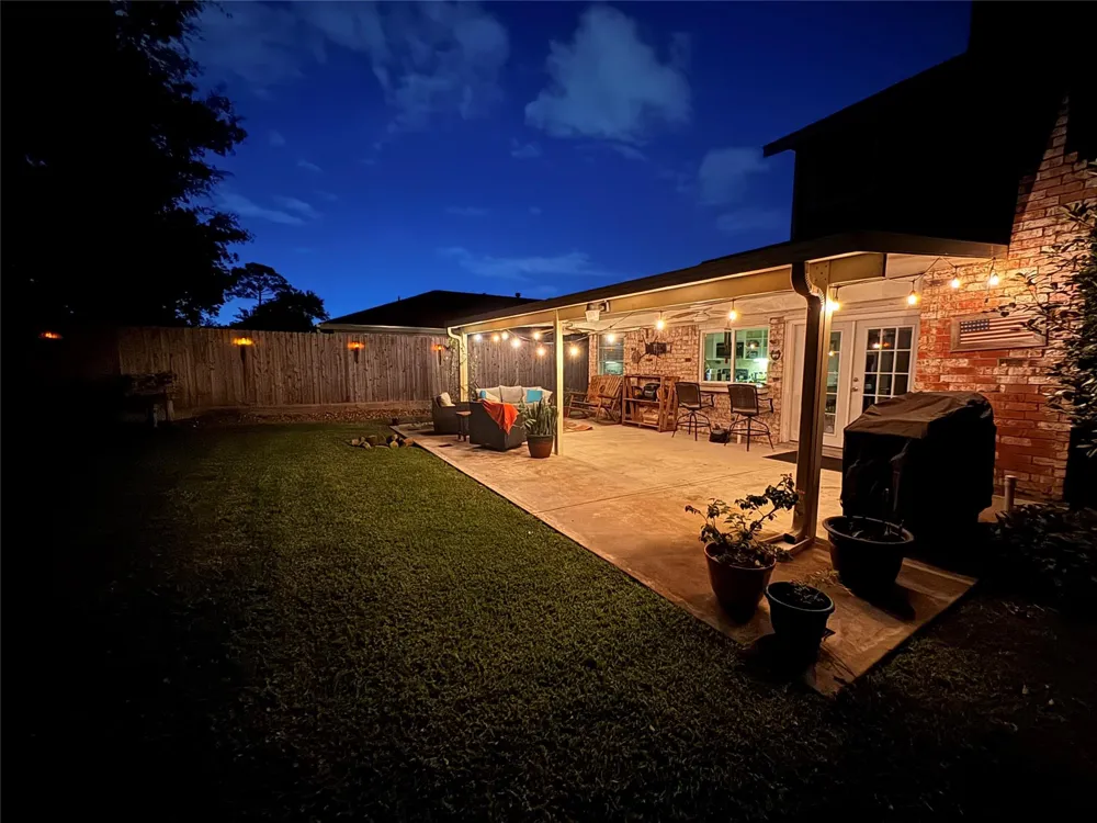 11918 Dorrance Lane Meadows Place, TX 77477
