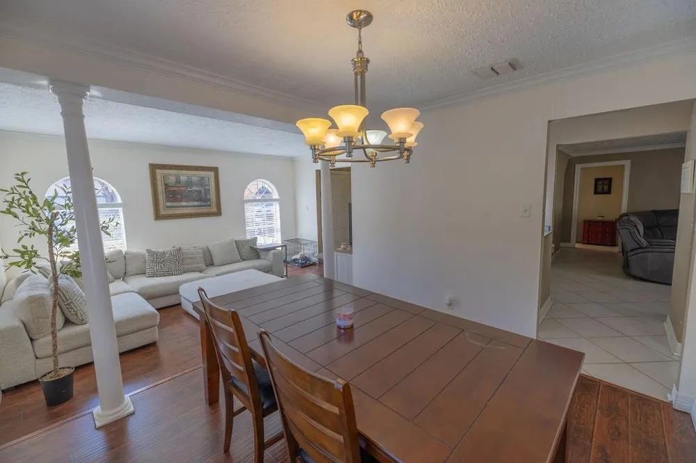 11918 Dorrance Lane Meadows Place, TX 77477