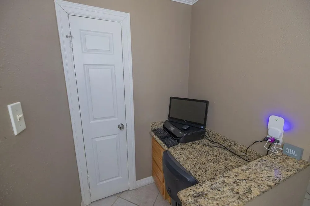 11918 Dorrance Lane Meadows Place, TX 77477