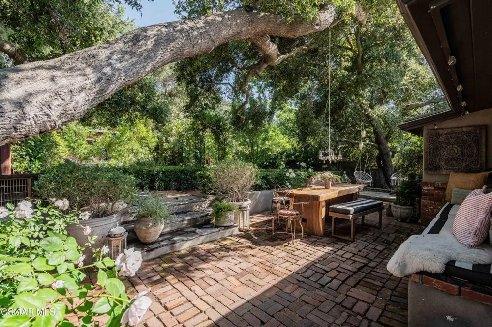 20666 Cheney Drive Topanga, CA 90290