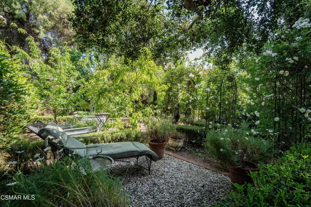20666 Cheney Drive Topanga, CA 90290