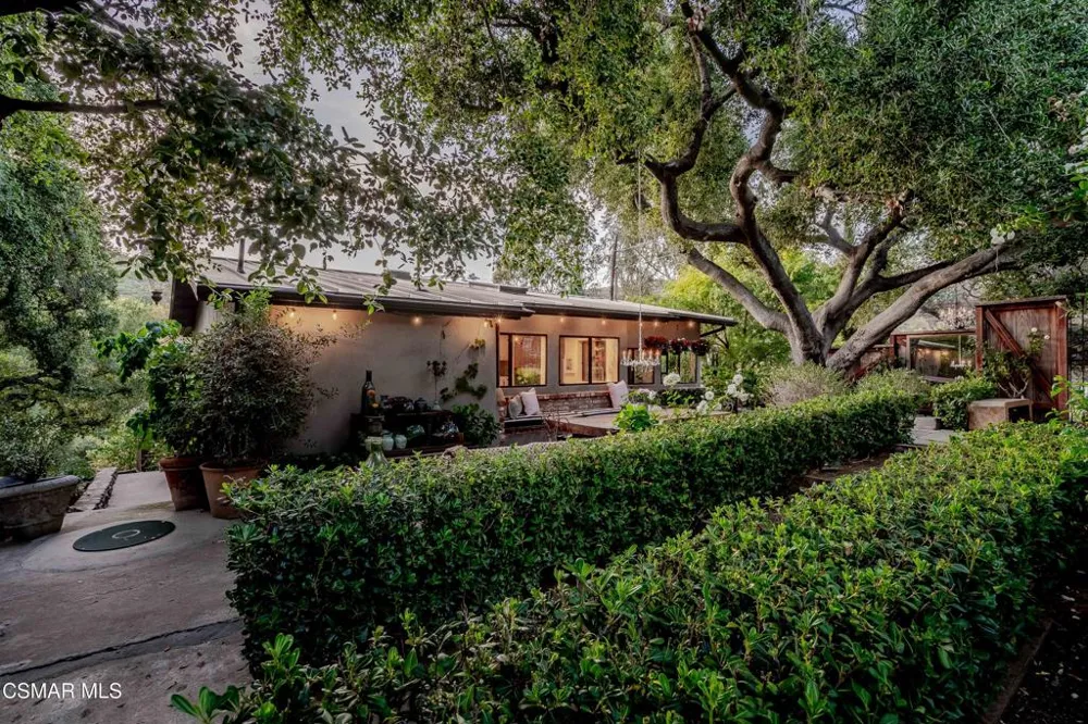 20666 Cheney Drive Topanga, CA 90290