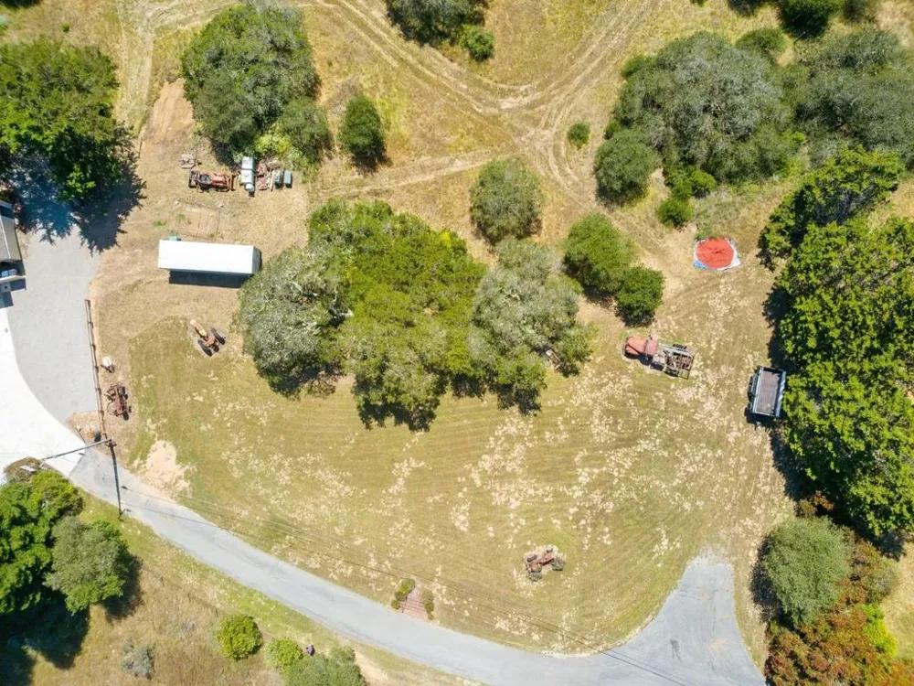 3230 Hillman Lane Royal Oaks, CA 95076