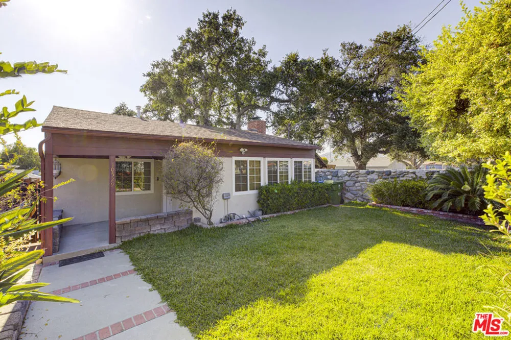 10529 Mount Gleason Avenue Sunland, CA 91040