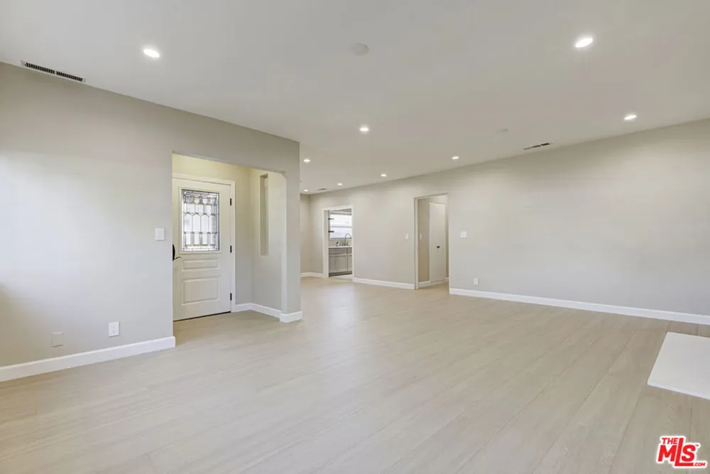 10529 Mount Gleason Avenue Sunland, CA 91040