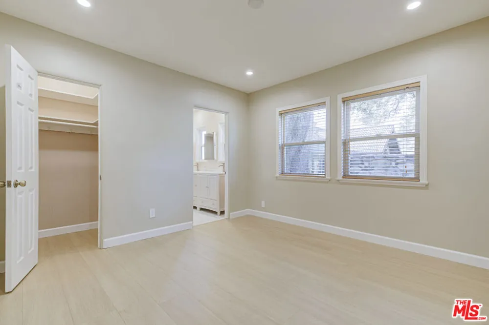 10529 Mount Gleason Avenue Sunland, CA 91040