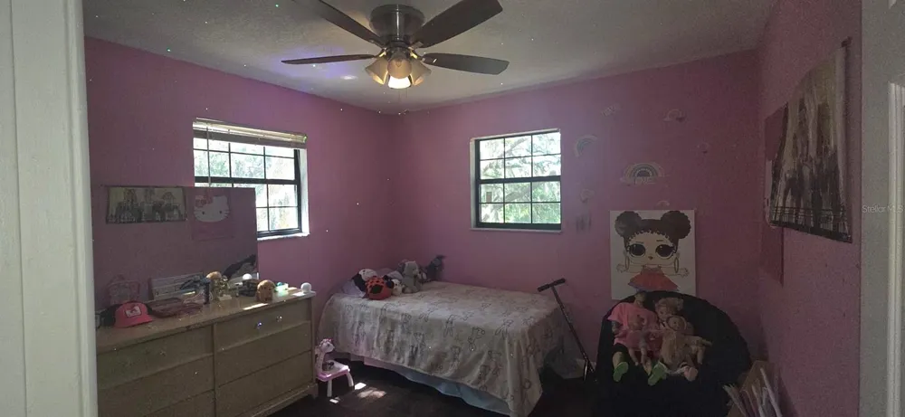 4322 CASAURINA ROAD Lady Lake, FL 32159