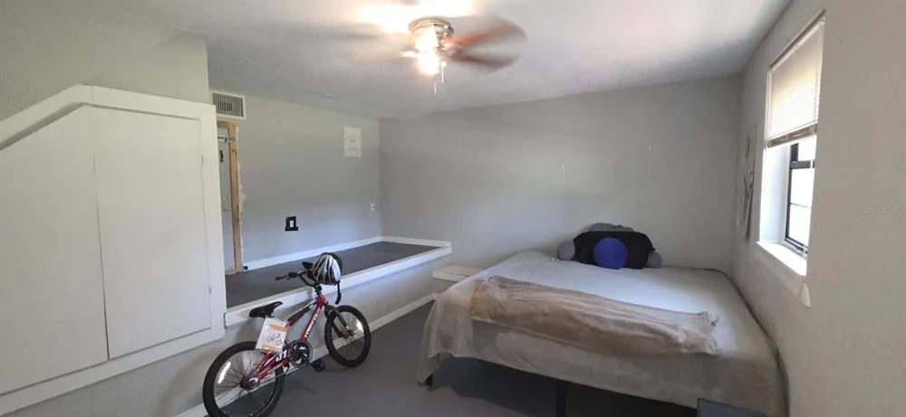 4322 CASAURINA ROAD Lady Lake, FL 32159