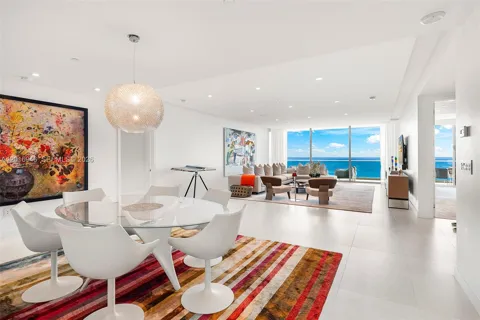 10201 Collins Ave #1806