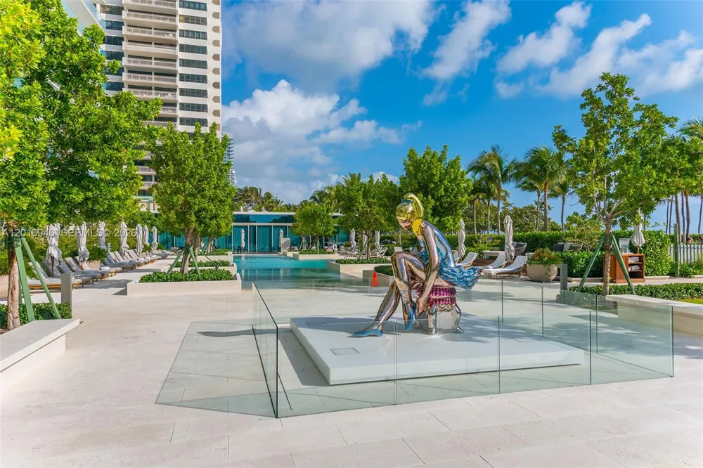 10201 Collins Ave #1806 Bal Harbour, FL 33154