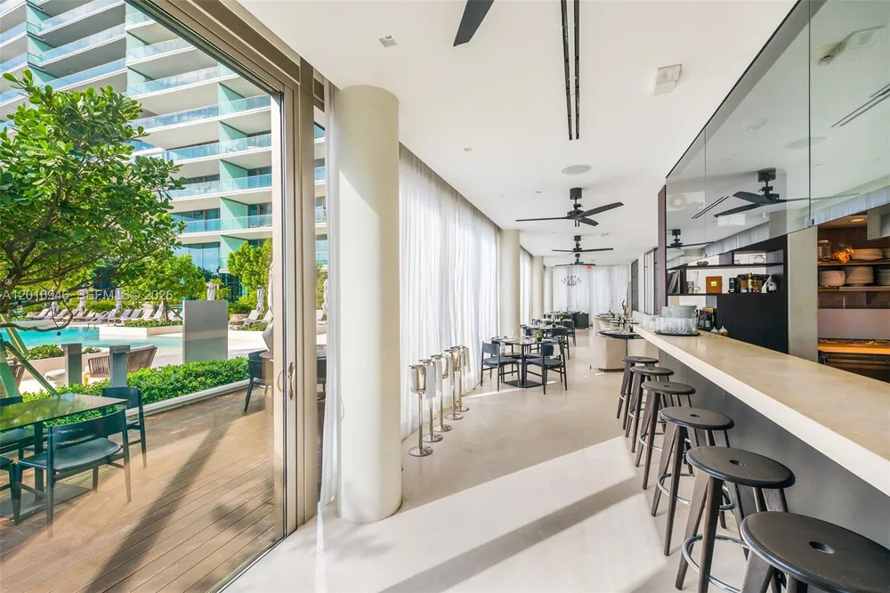 10201 Collins Ave #1806 Bal Harbour, FL 33154