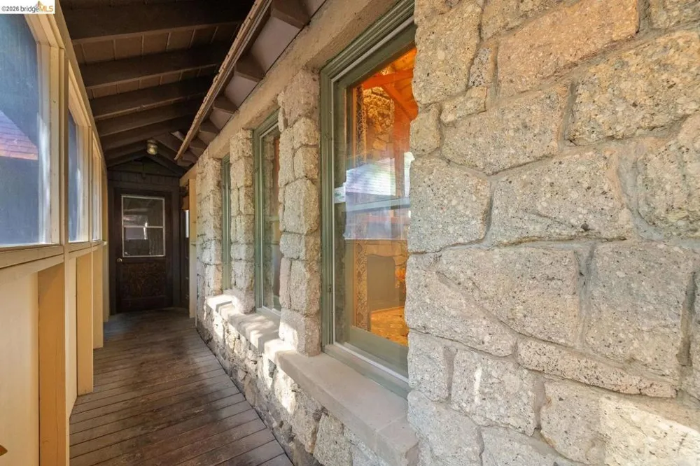 105 Pinecrest Lake RD Pinecrest, CA 95364