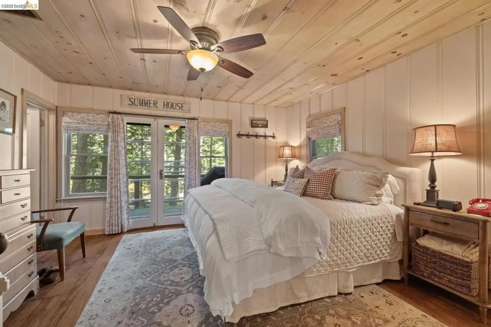 105 Pinecrest Lake RD Pinecrest, CA 95364