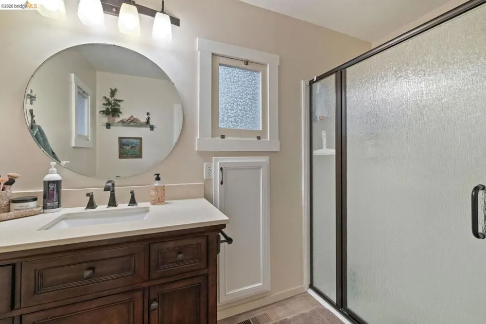105 Pinecrest Lake RD Pinecrest, CA 95364