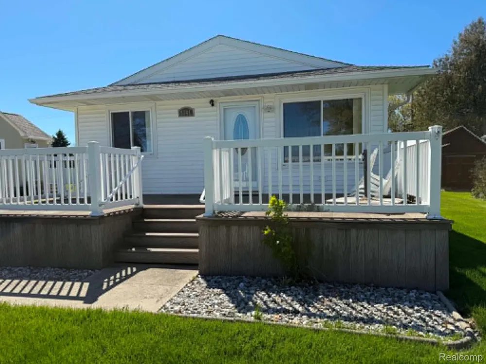 8541 Adams Street Port Austin Village, MI 48467