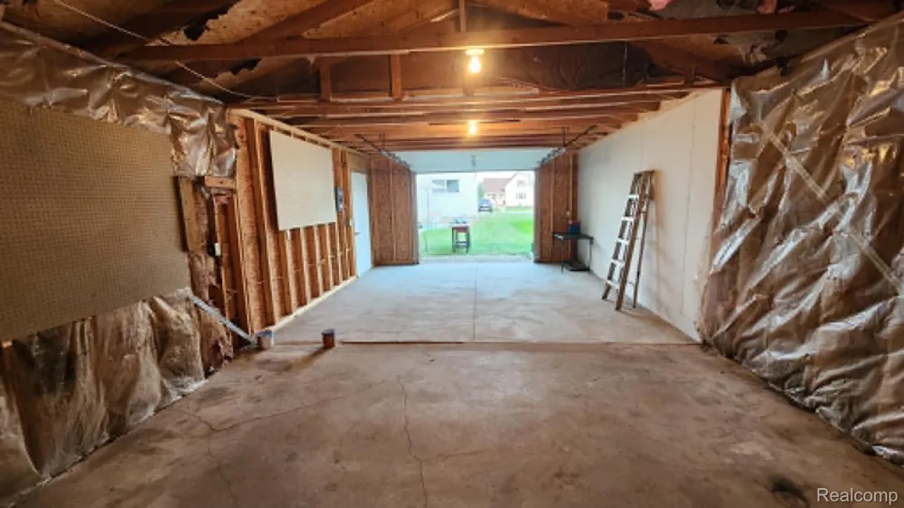 8541 Adams Street Port Austin Village, MI 48467