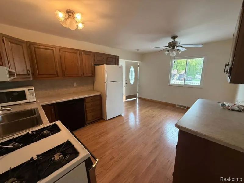 8541 Adams Street Port Austin Village, MI 48467