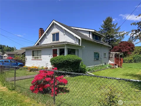 617 Queen Street