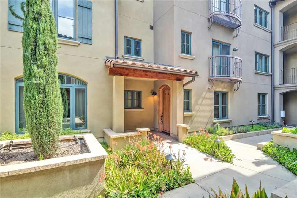 168 S Sierra Madre Boulevard #113 Pasadena, CA 91107