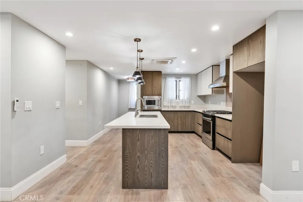 168 S Sierra Madre Boulevard #113 Pasadena, CA 91107