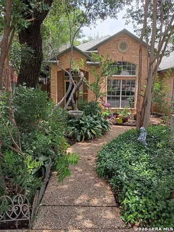 2039 Thicket Trail Dr