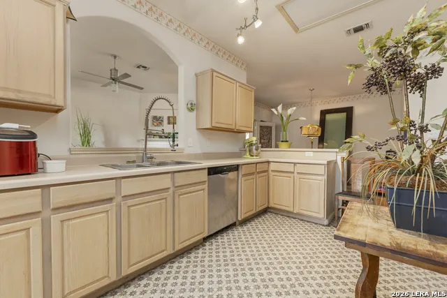 2039 Thicket Trail Dr San Antonio, TX 78248