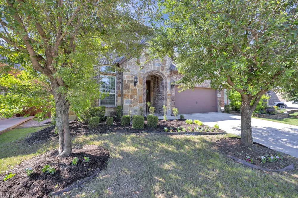 448 Chestnut Lane Roanoke, TX 76262