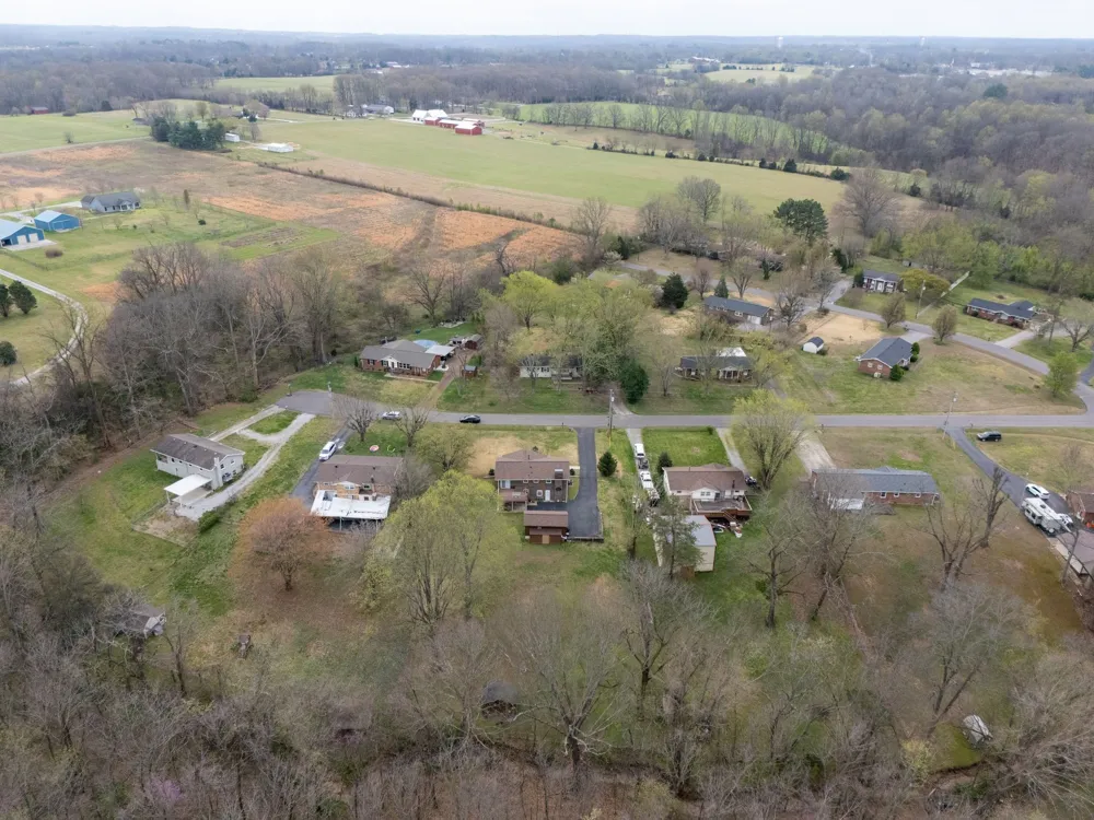 126 Robertson Ave Greenbrier, TN 37073