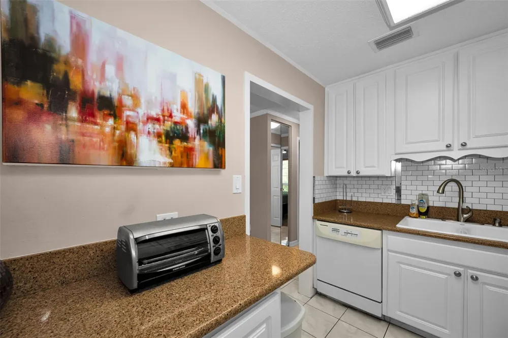 2700 BAYSHORE BOULEVARD #2205 Dunedin, FL 34698