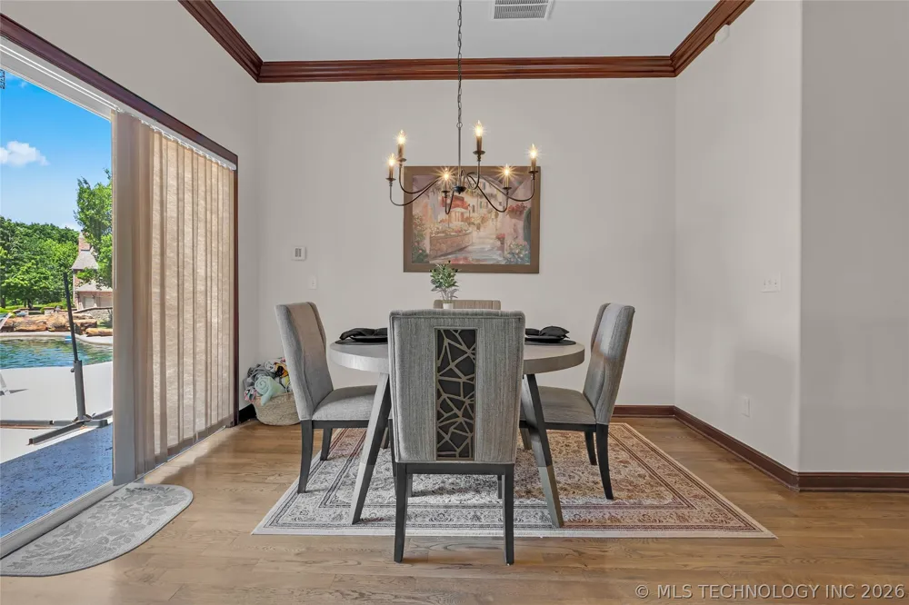 412 W Sunset Court Catoosa, OK 74015