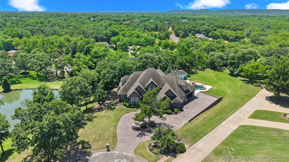 412 W Sunset Court Catoosa, OK 74015