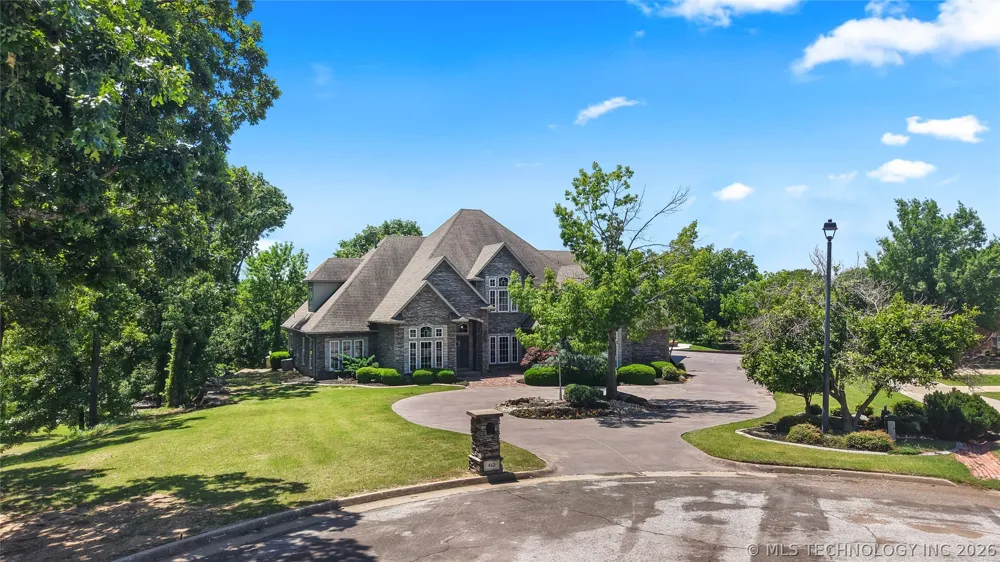 412 W Sunset Court Catoosa, OK 74015
