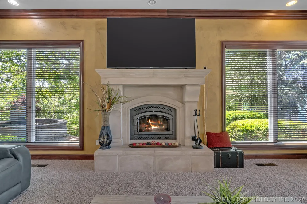 412 W Sunset Court Catoosa, OK 74015