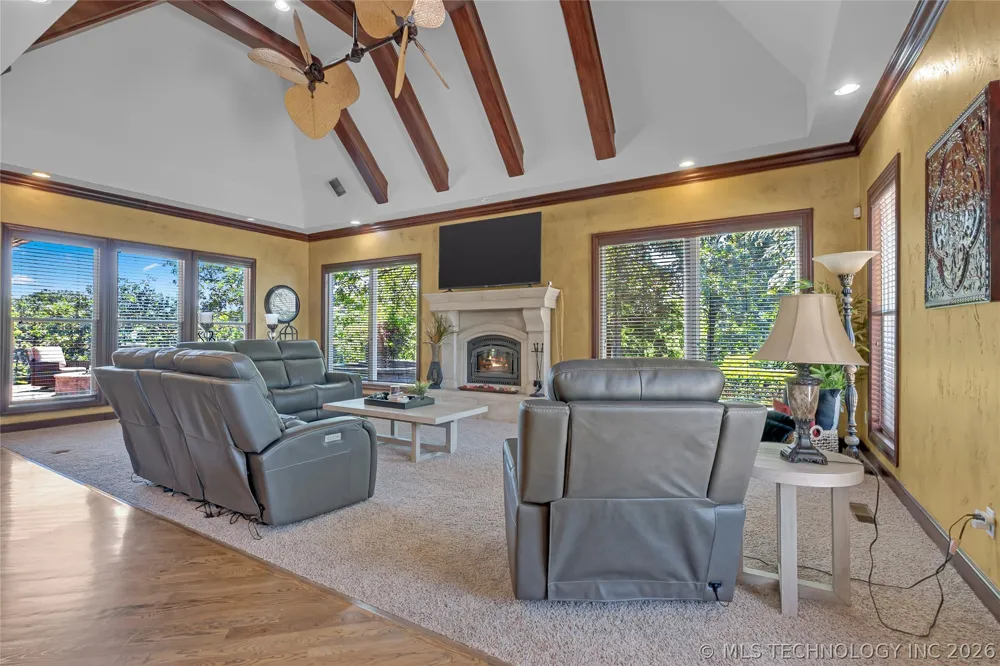412 W Sunset Court Catoosa, OK 74015