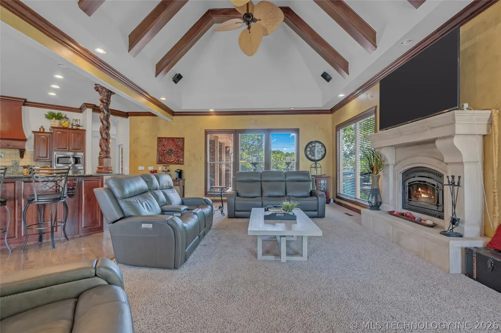 412 W Sunset Court Catoosa, OK 74015