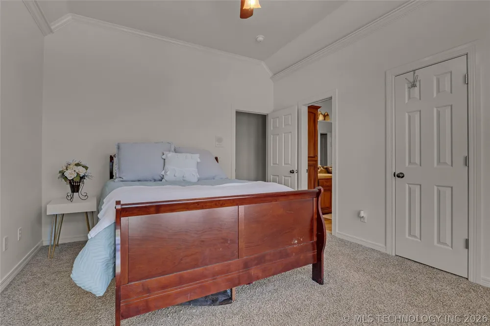 412 W Sunset Court Catoosa, OK 74015